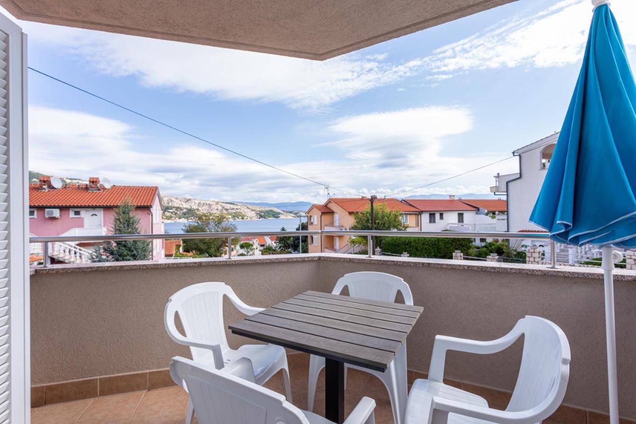 Apartments Crnekovic I Zarok Baška Exterior foto