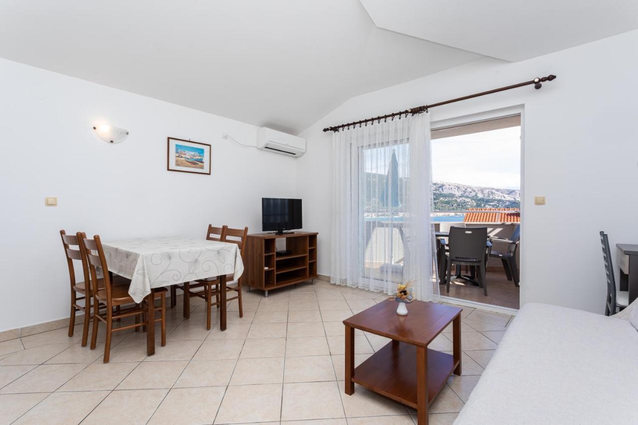 Apartments Crnekovic I Zarok Baška Exterior foto